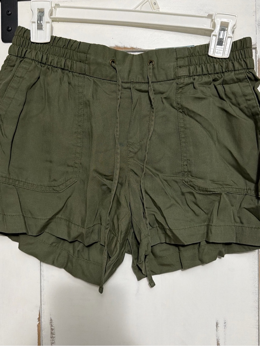Old Navy Olive Drawstring Women's Shorts